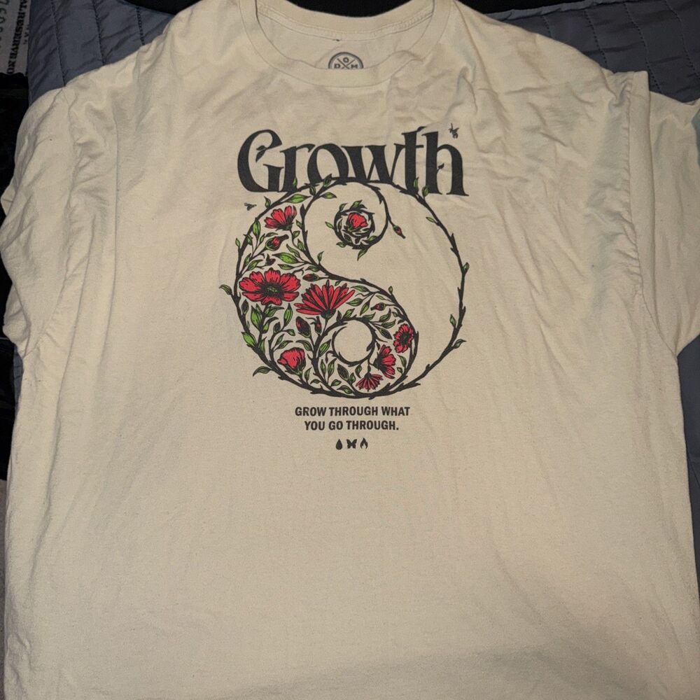 New Growth Floral Yin Yang Men's Graphic Tee Shirt 3 XL Putty